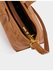 Bolso tote con tachuelas