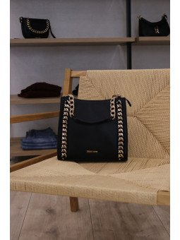 Bolso grande con cadena