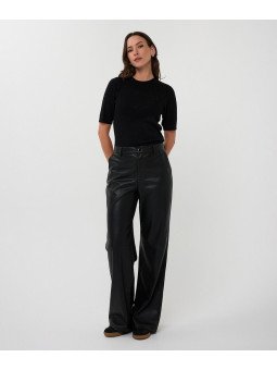 Pantalones piel vegana