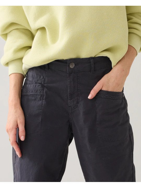 Pantalón elástico negro