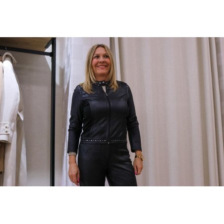 Chaqueta con cremallera