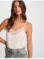 Top con encaje
