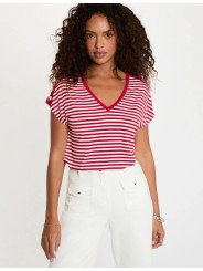 Camiseta de rayas con cuello V