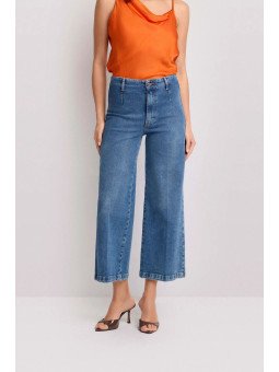 Jeans con raya marcada