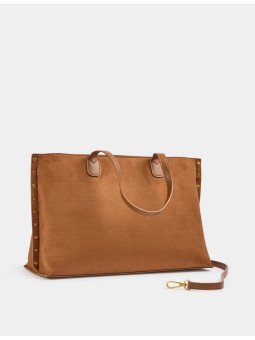 Bolso tote con tachuelas